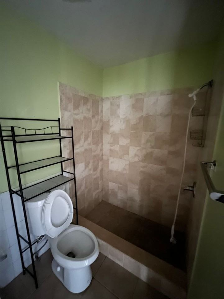 6060 N Dixie Hwy - Photo 7 of 14