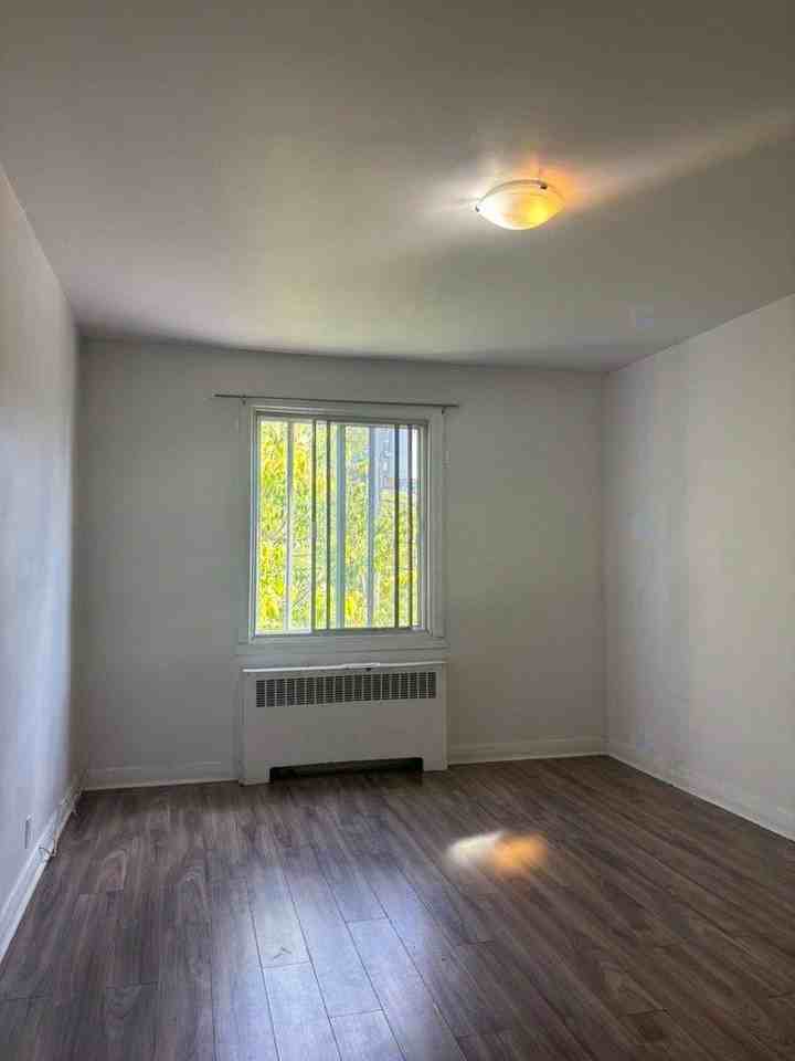 2805 Place De Darlington #30