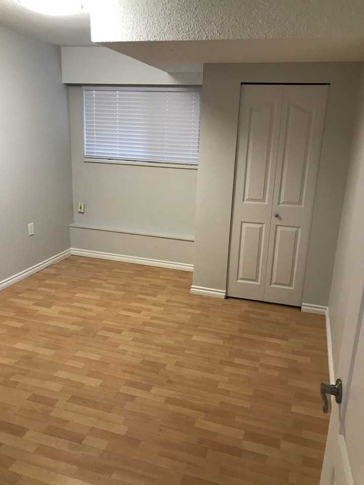 5094 Sidley Street - Photo 5 of 14