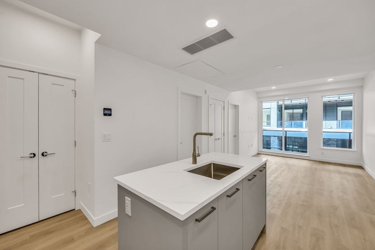 375 Clayton Street #313 - Photo 4 of 25