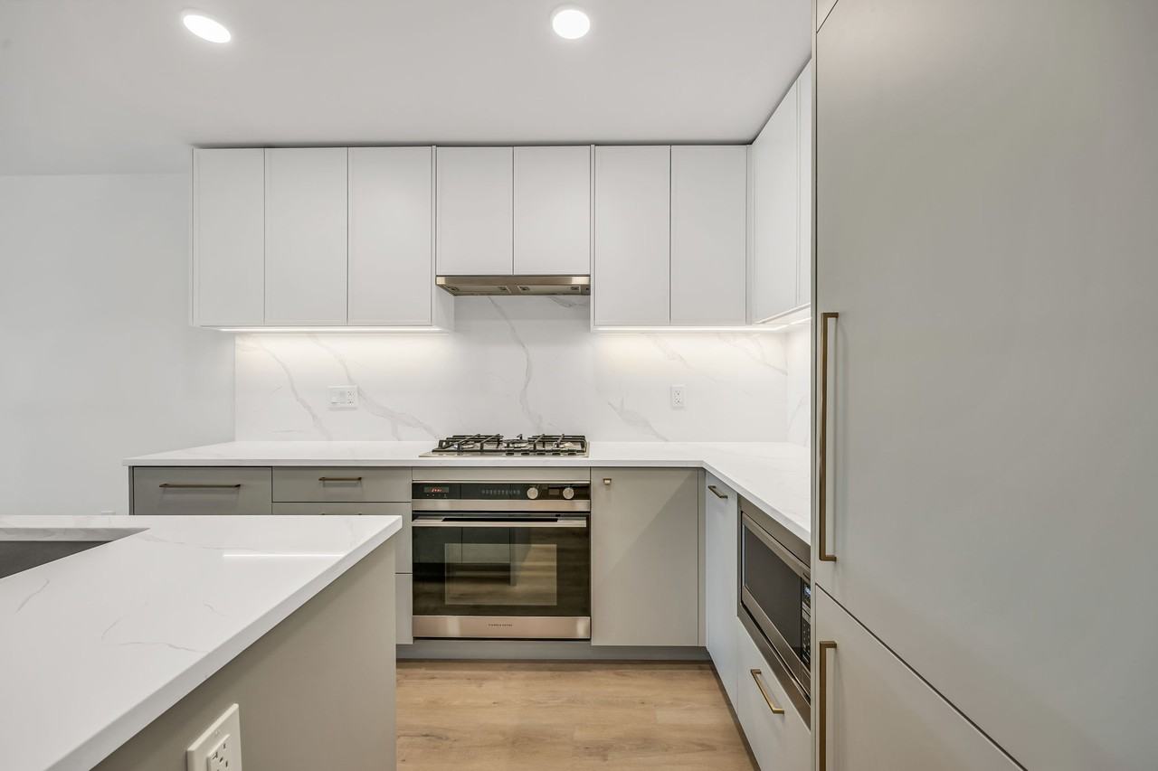 375 Clayton Street #313 - Photo 6 of 25