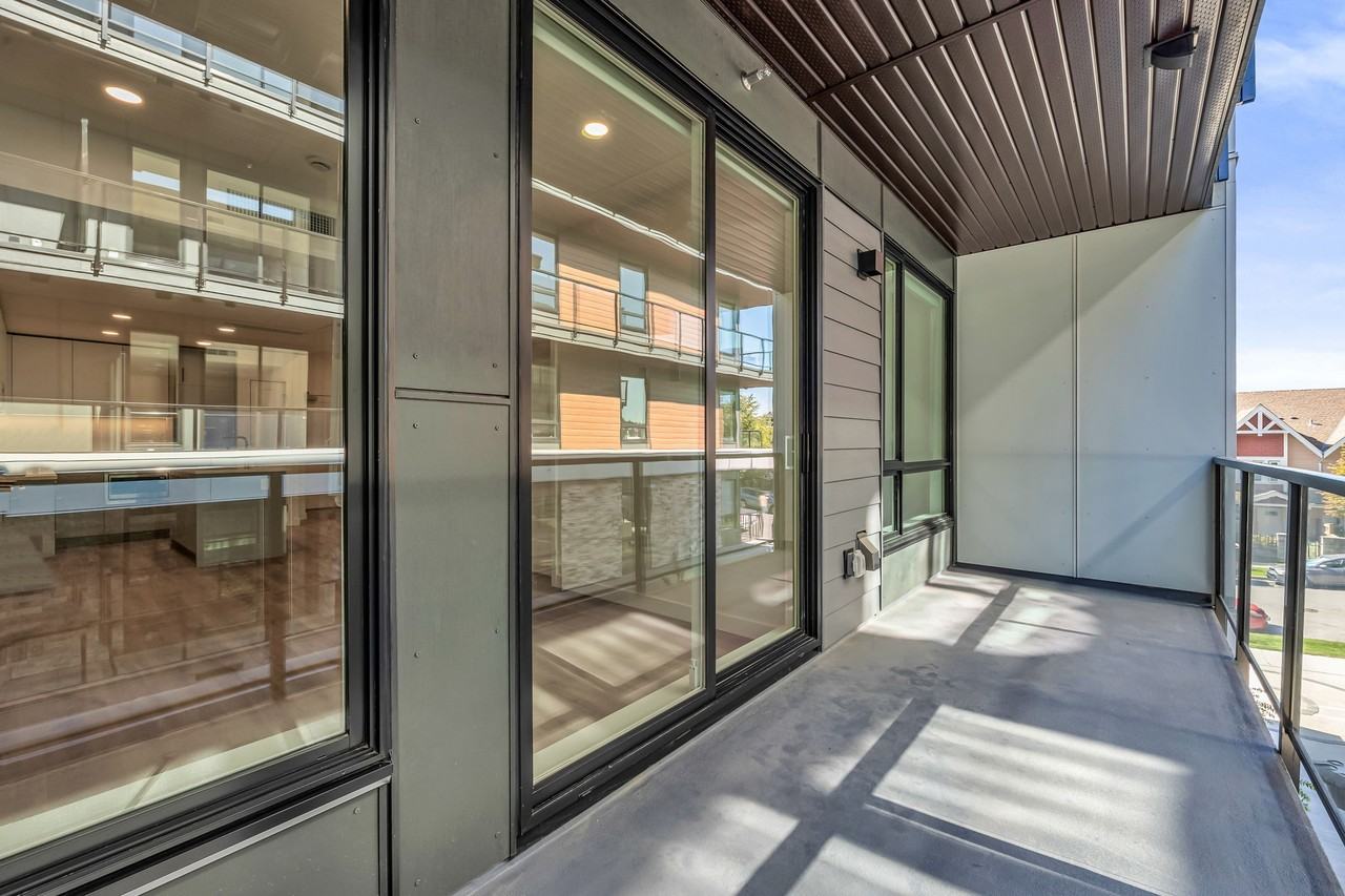 375 Clayton Street - Photo 14