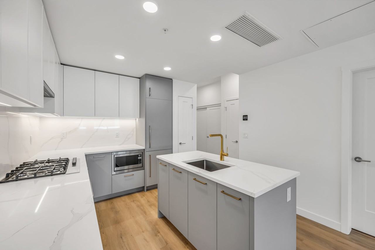 375 Clayton Street - Photo 17
