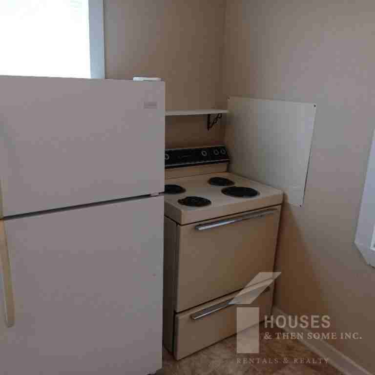 8131 5th St - Photo 6 of 12