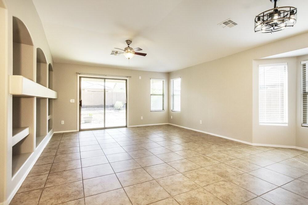 5027 West Melody Lane - Photo 3 of 16
