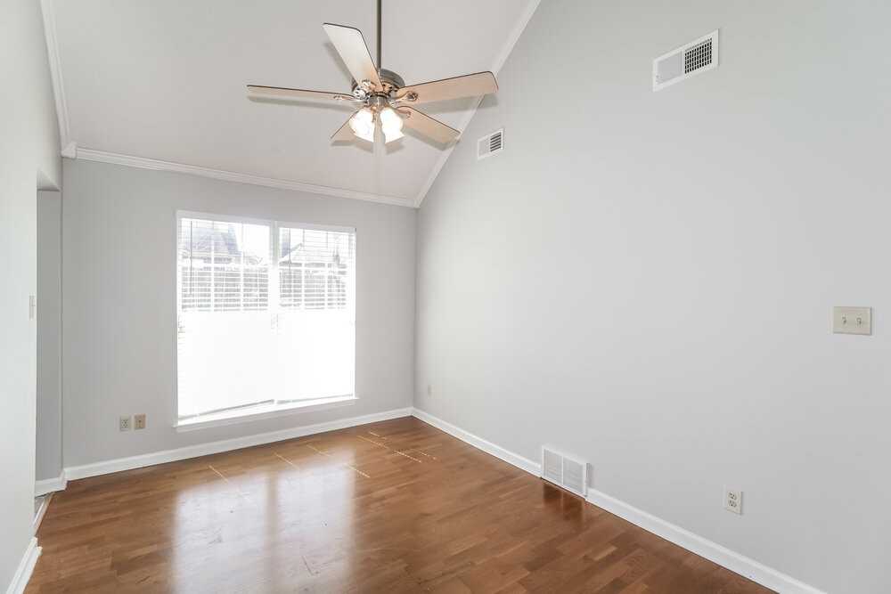 4925 Noel Mission Dr - Photo 5 of 17