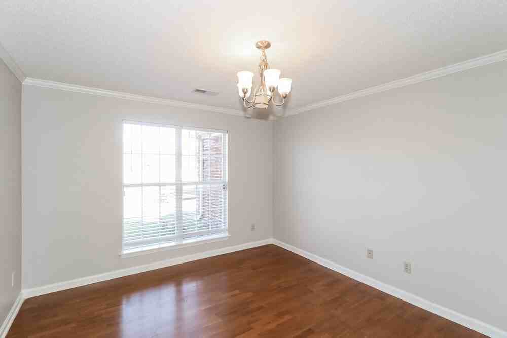 4925 Noel Mission Dr - Photo 7 of 17