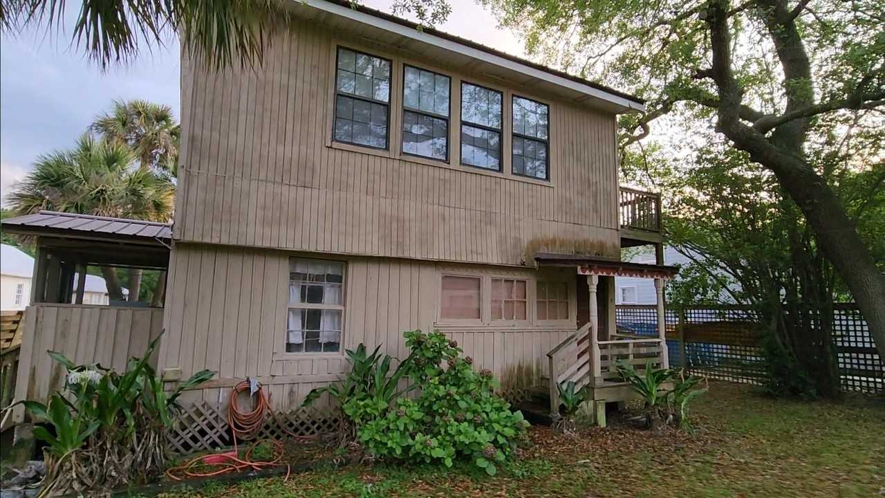 8 Cedarwood Ave #1 - Photo 7 of 30