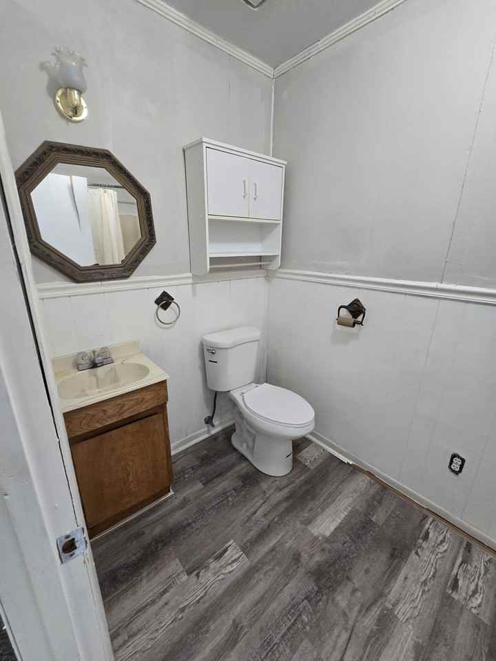 8 Cedarwood Ave #1 - Photo 3 of 30