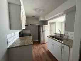 featured image of 923 18th St #4