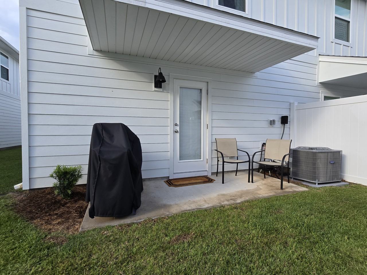 52 Phoenix Street - Photo 7 of 20