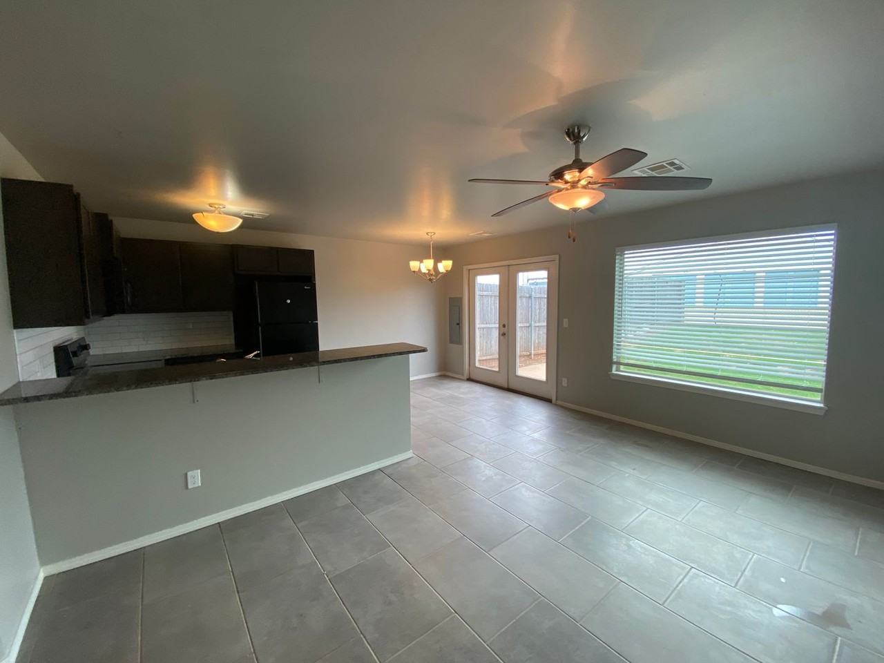 6931 Mayberry Ln - Photo 4 of 35