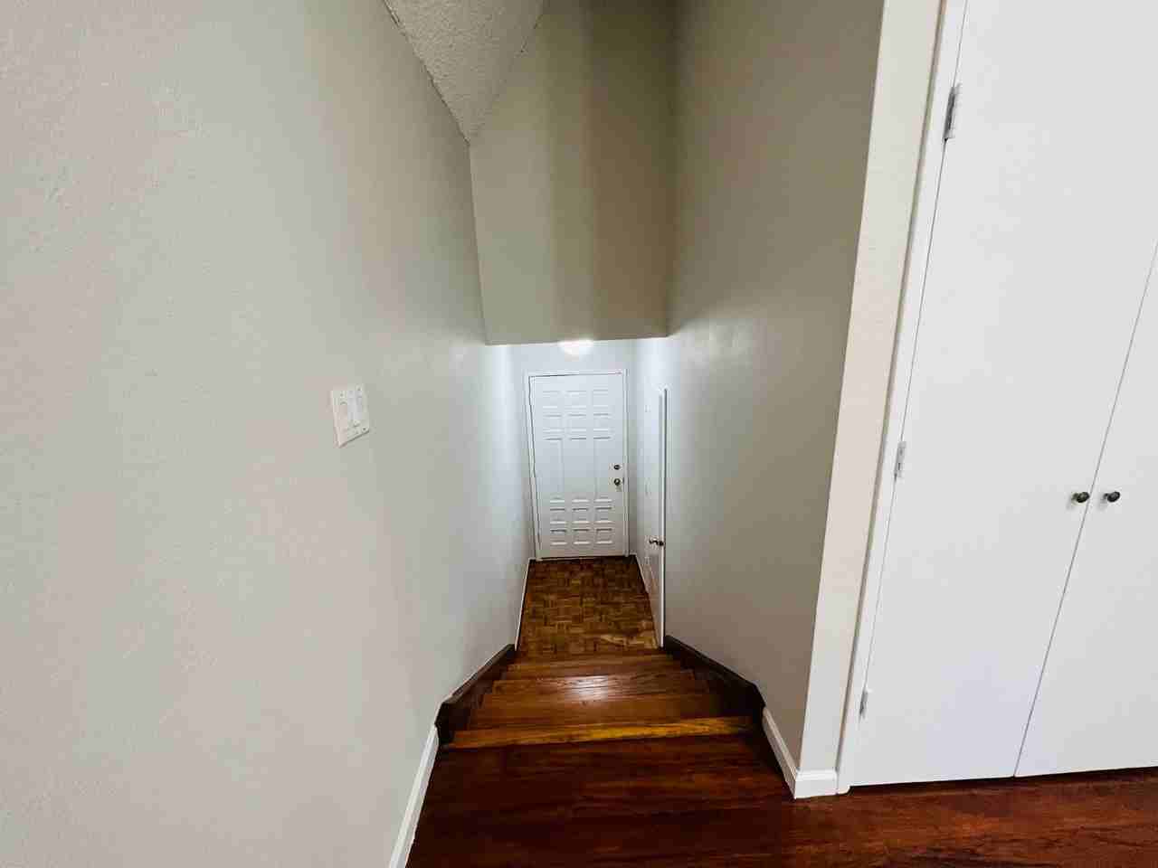 1140 Waterton Ln - Photo 3 of 21