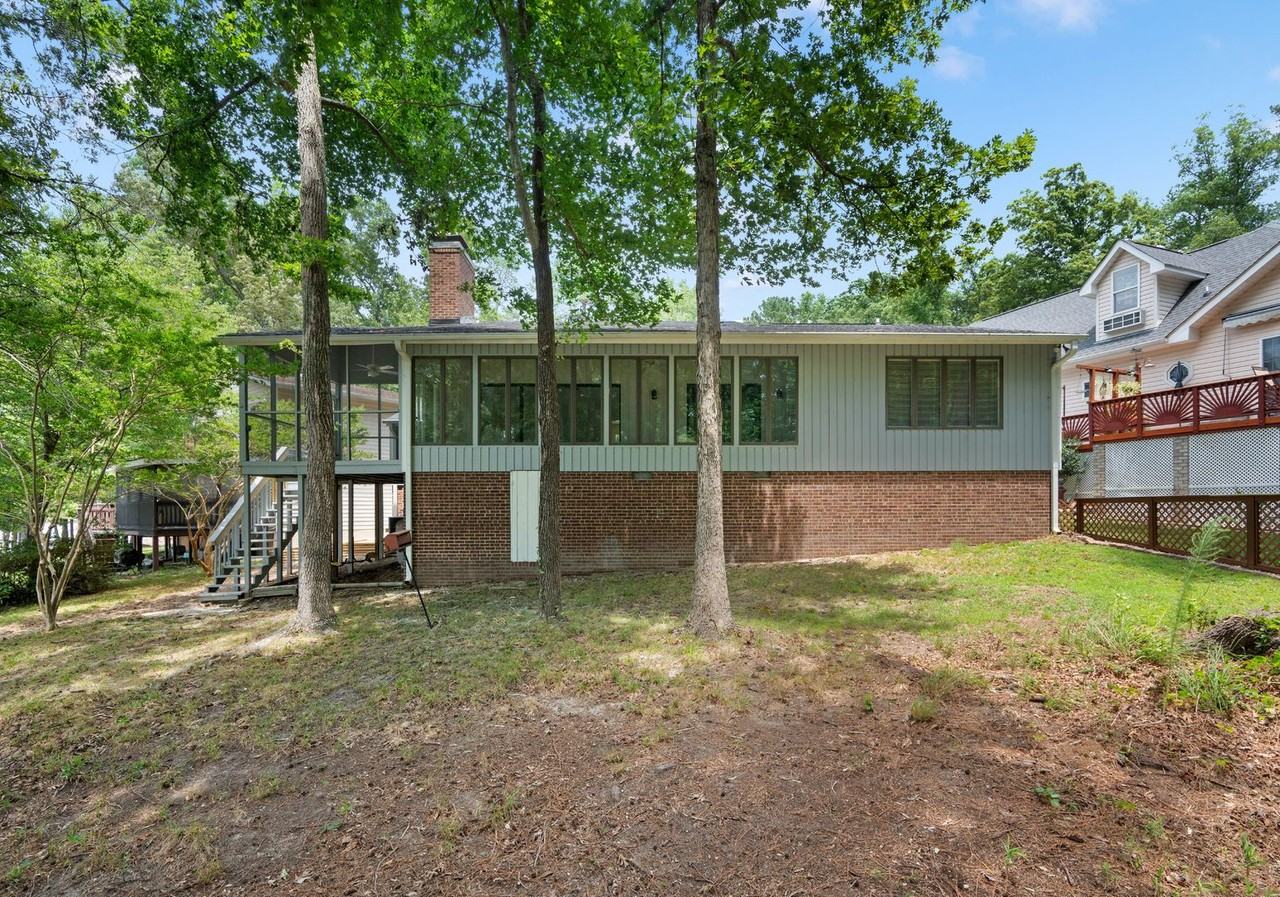 982 Whistling Wind - Photo 3 of 32