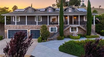 featured image of 98 Nutwood Cir