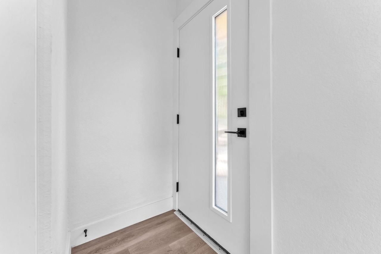 1505 West Woodlawn Avenue #1