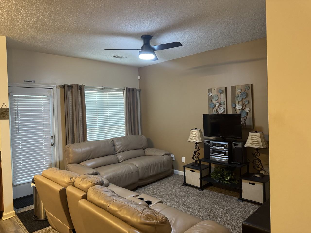 205 Shenandoah Dr #1 - Photo 3 of 10