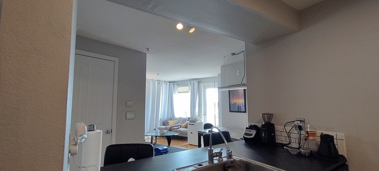 530 Melrose Ave E #403 - Photo 3 of 21