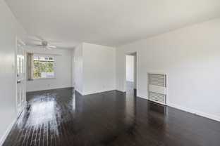 2032 Delaware Ave #2104B - Photo 1 of 1