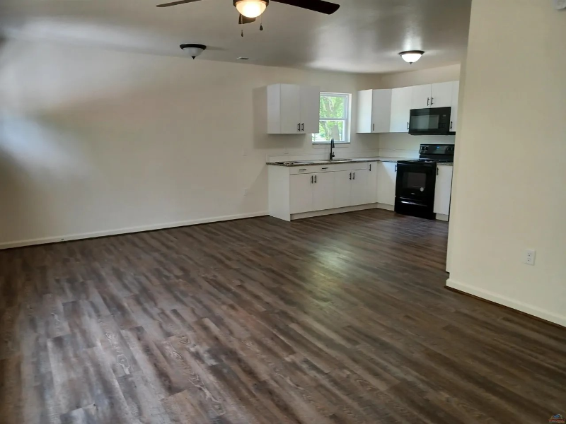 400 W Benton St - Photo 3 of 15