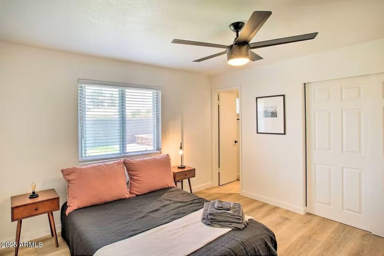 1233 E Marny Rd - Photo 6 of 19