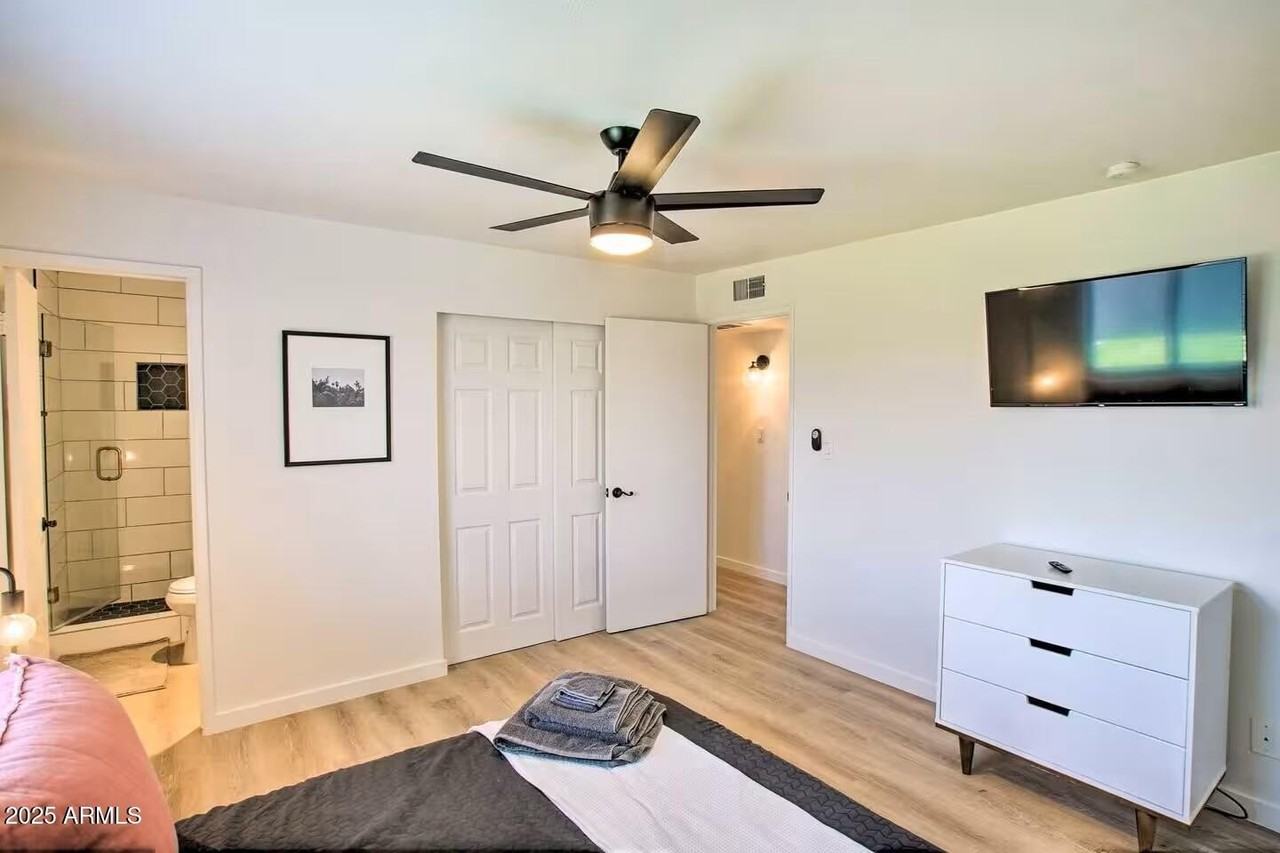 1233 E Marny Rd - Photo 7 of 19