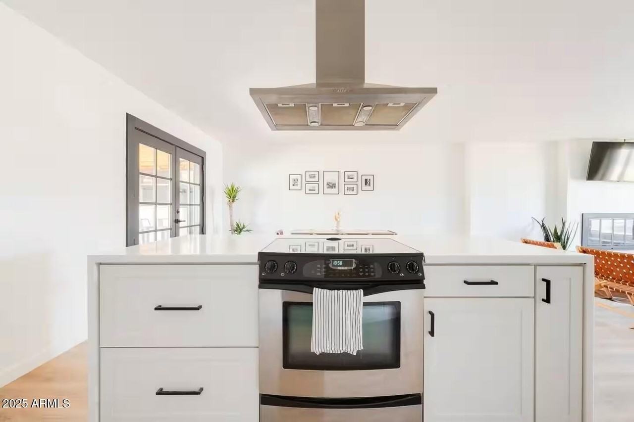 8447 E Vernon Ave - Photo 5 of 22