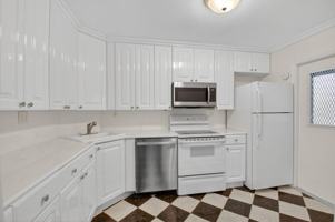 featured image of 800 East Camino Real