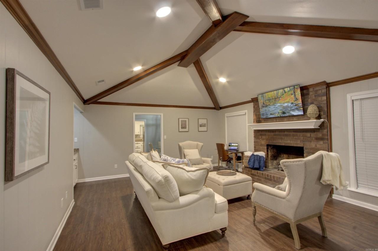 3514 Skyline Blvd - Photo 6 of 27