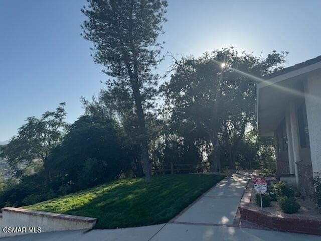 2485 East Hillcrest Drive - Photo 7 of 28