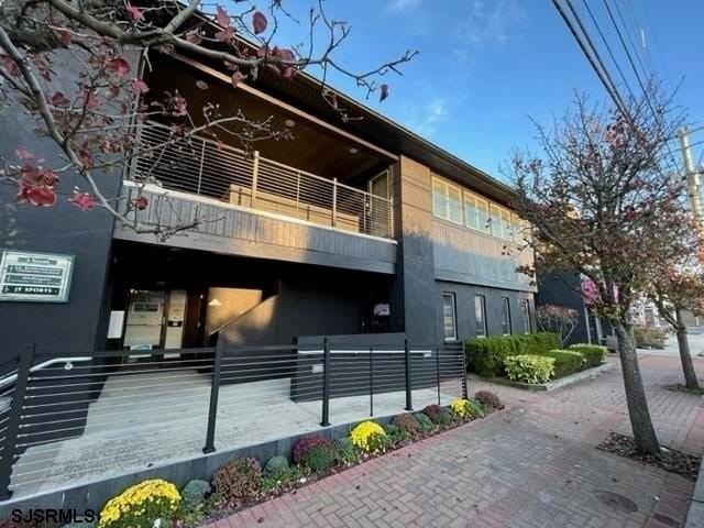 3 S Granville Ave #201