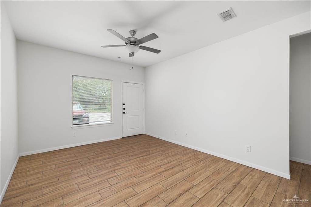 524 King Rd #18 - Photo 6 of 12