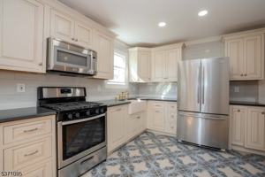 featured image of 135 Main St #B