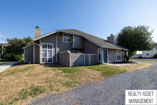1728 N Burkwood Ct #B - Photo 1 of 1