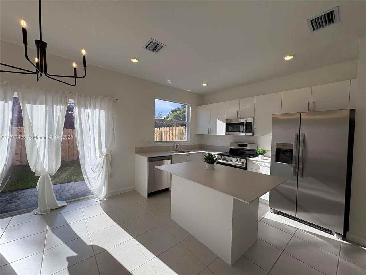 27700 Sw 156th Ct - Photo 5 of 30