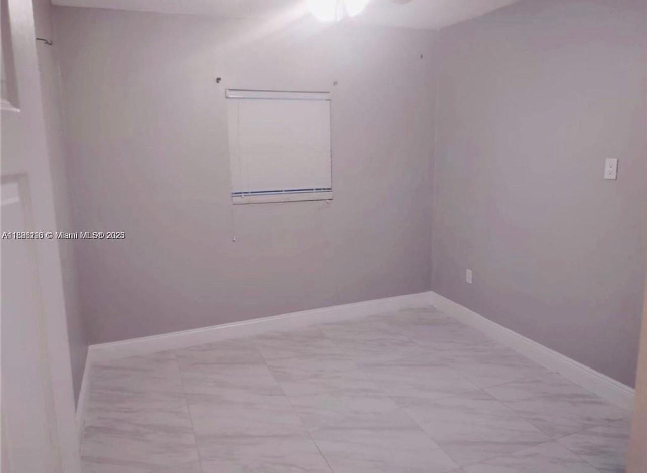 1275 Nw 58th Ave #0 - Photo 5 of 5