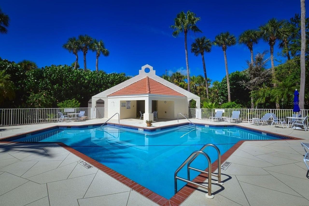 4667 Mirabella Ct - Photo 4 of 50