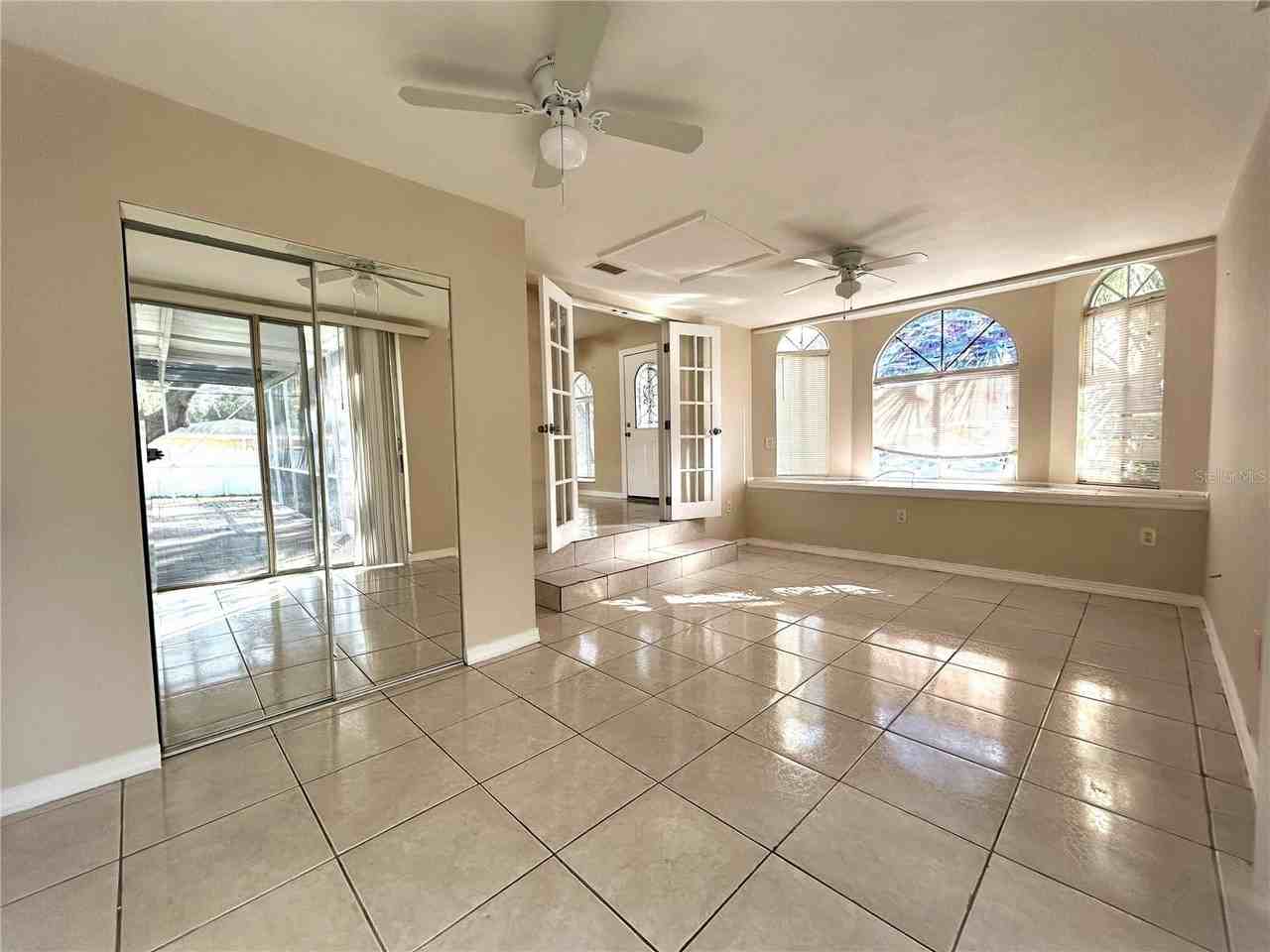 6119 Sheelin Dr - Photo 7 of 22