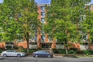 14 Nosband Ave #4G - Photo 1 of 1