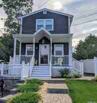 297 Nassau Rd - Photo 1 of 1