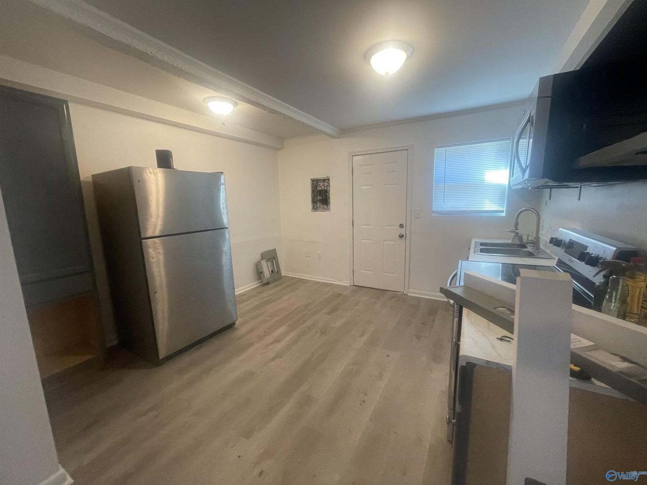 3905 3905 Barclay Drive #1 - Photo 2 of 9