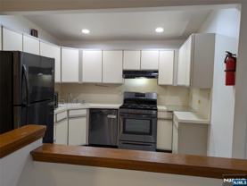 124 W Franklin St 2nd Fl - Photo 1 of 1