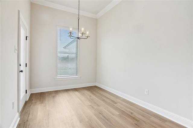 1421 Zachery Ct - Photo 7 of 17