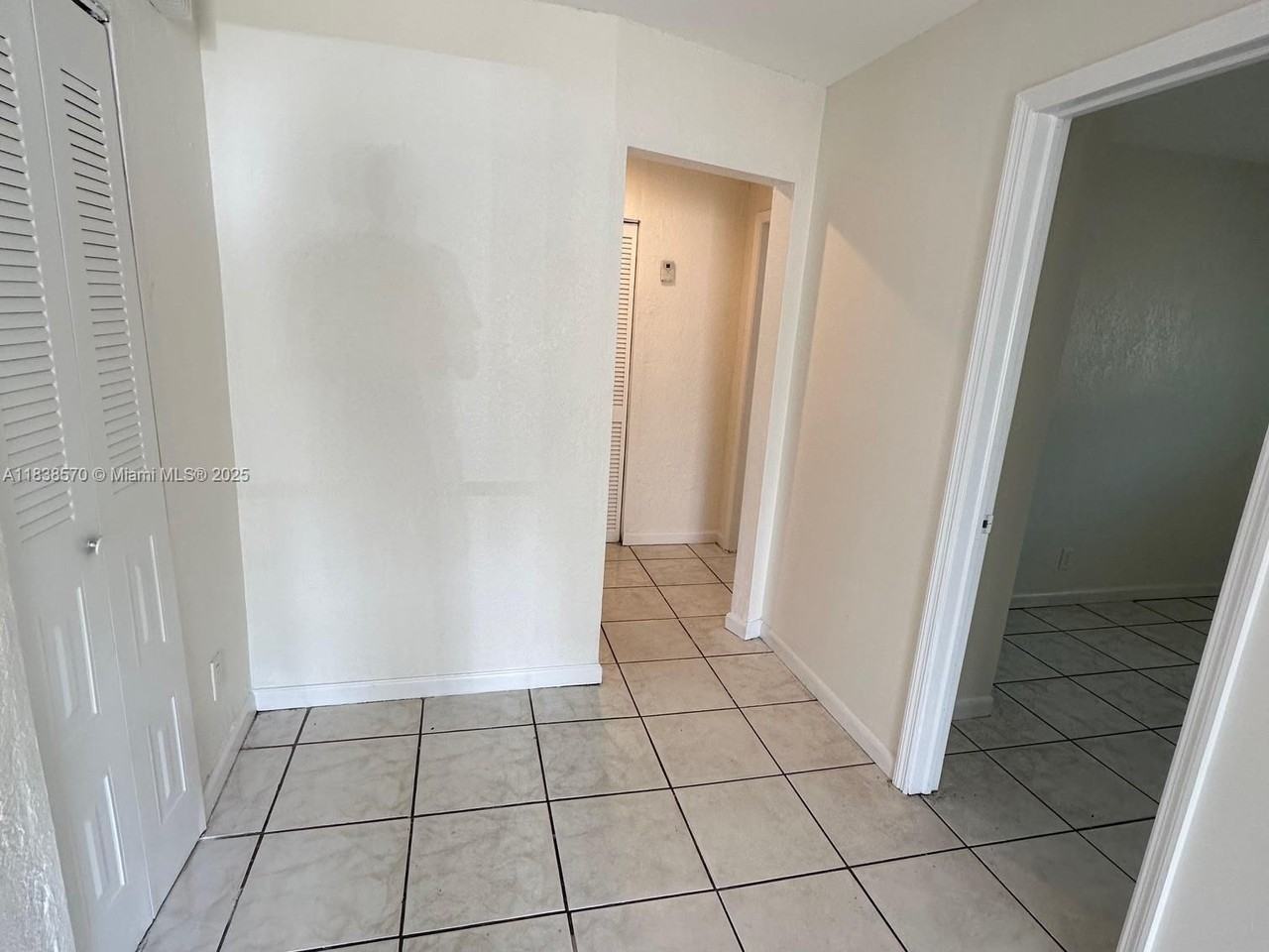 717 Northwest 5th Avenue #1A - Photo 5 of 8