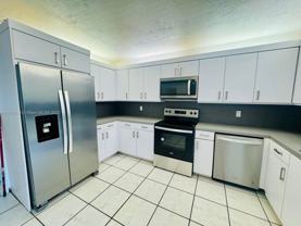 2051 Ne 25th Ave #1A - Photo 1 of 1