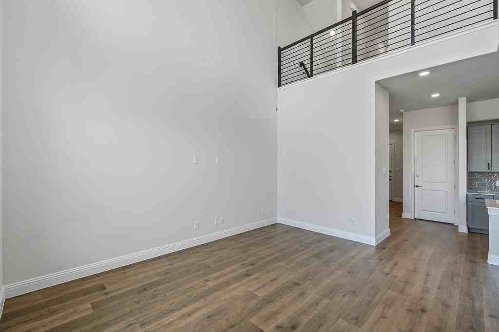 1556 Lake District Dr - Photo 3 of 40