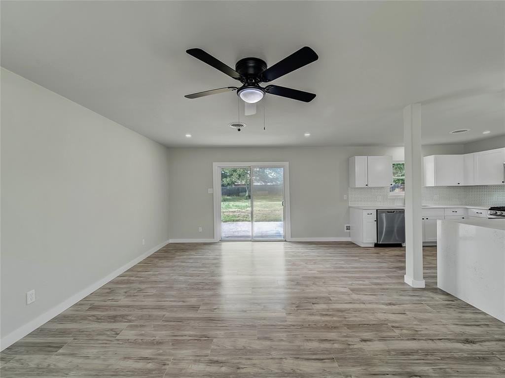 309 E Obuch St - Photo 7 of 22