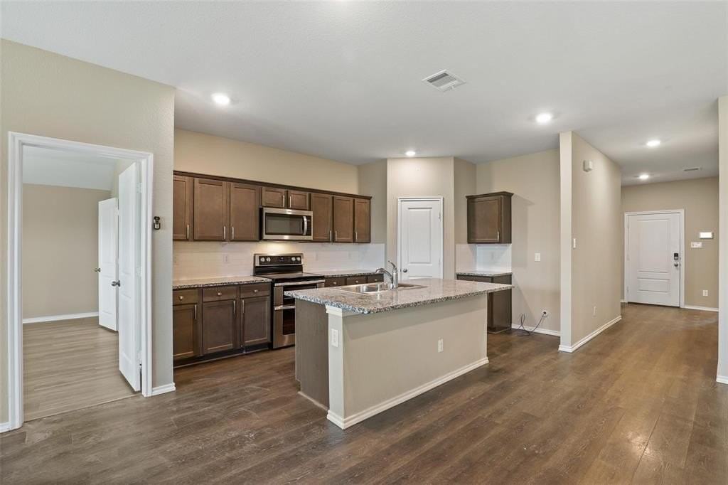 1312 Bushel Dr - Photo 4 of 19