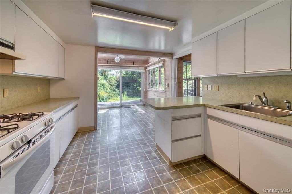 270 North St - Photo 7 of 20