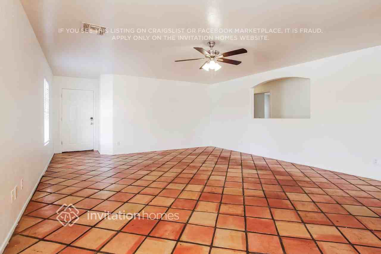 6249 Southgate Street - Photo 4 of 17